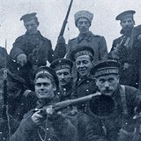 1917年（俄罗斯）的十月革命期间的一组士兵