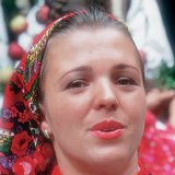 ディナルの女性