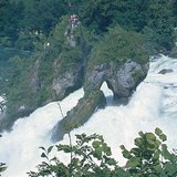 沙夫豪森附近的莱茵瀑布（瑞士）