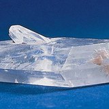 クリスタルの様々な石膏（セレン石として知られている）