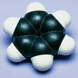 ベンゼン分子の空間充填モデル